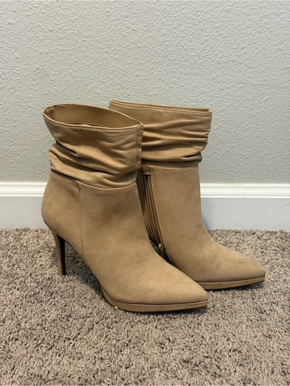 Jessica Simpson Gaiven platform bootie beige size 7